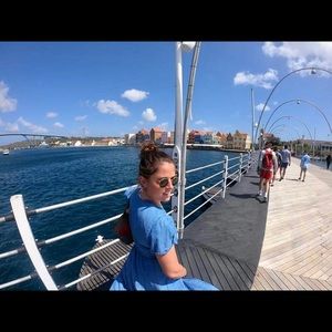 Meet your Posher, Mara